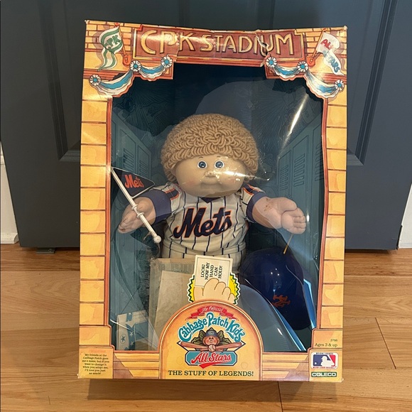Cabbage Patch Kids Mets Doll in Box - Picture 2 of 7